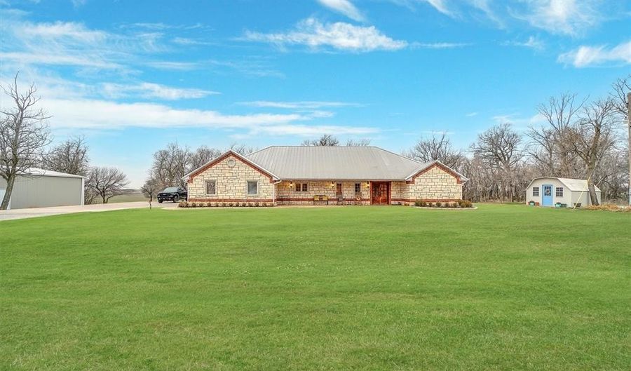 15763 S County Road 206 Rd, Altus, OK 73521 - 4 Beds, 3 Bath