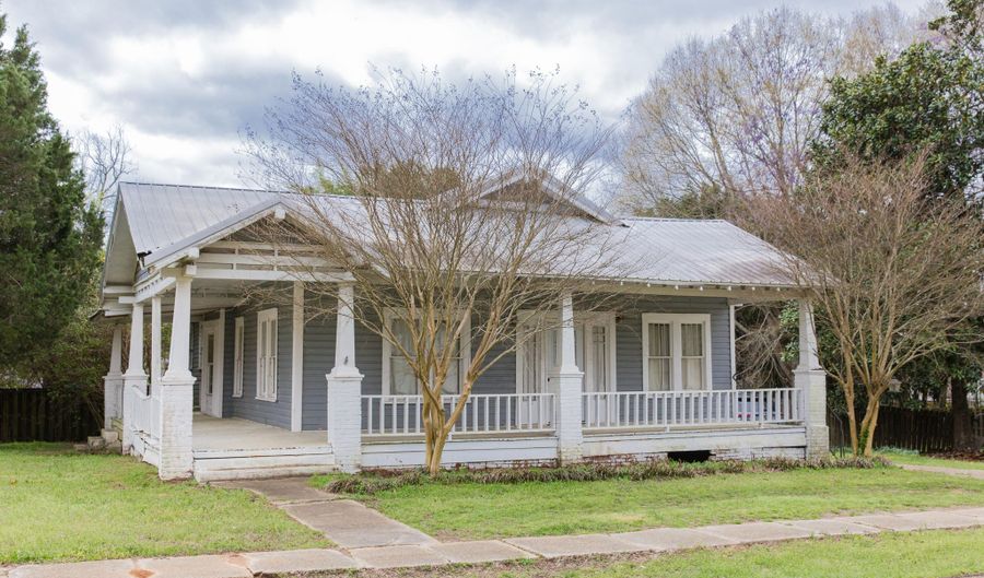 270 E Church, Ackerman, MS 39735 - 4 Beds, 2 Bath