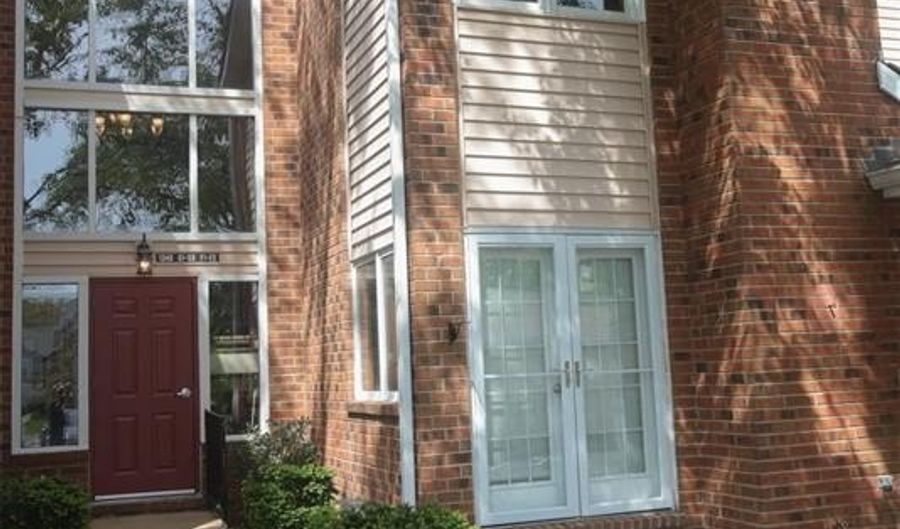 1340 Holgate Dr F2, Ballwin, MO 63021 - 2 Beds, 3 Bath