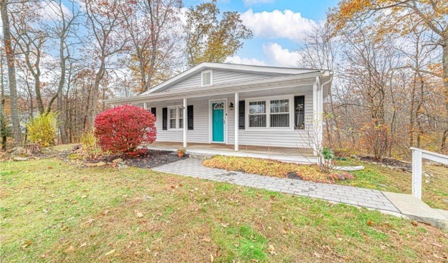 2 Canal St, Alloway, NJ 07422 - 2 Beds, 1 Bath