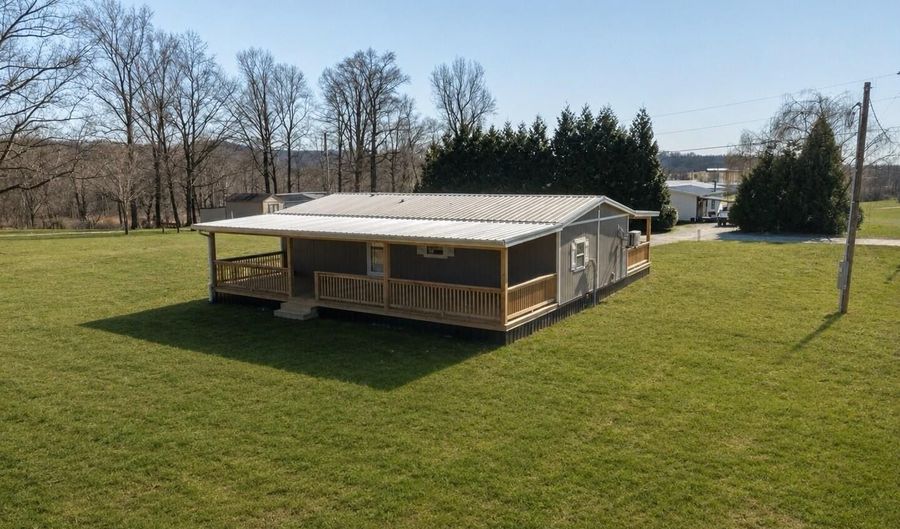280 Kentucky 639, Albany, KY 42602 - 2 Beds, 1 Bath