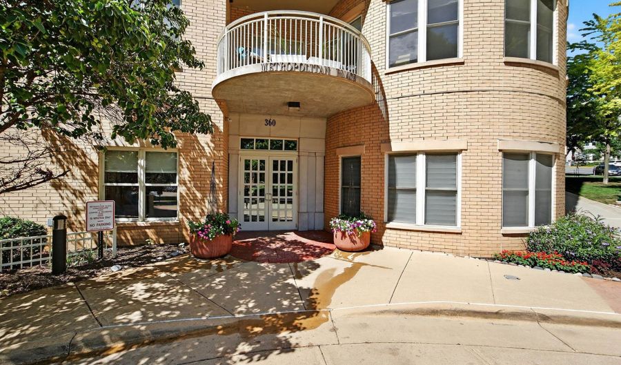 360 W Washington Ave 1204, Madison, WI 53703 - 2 Beds, 2 Bath