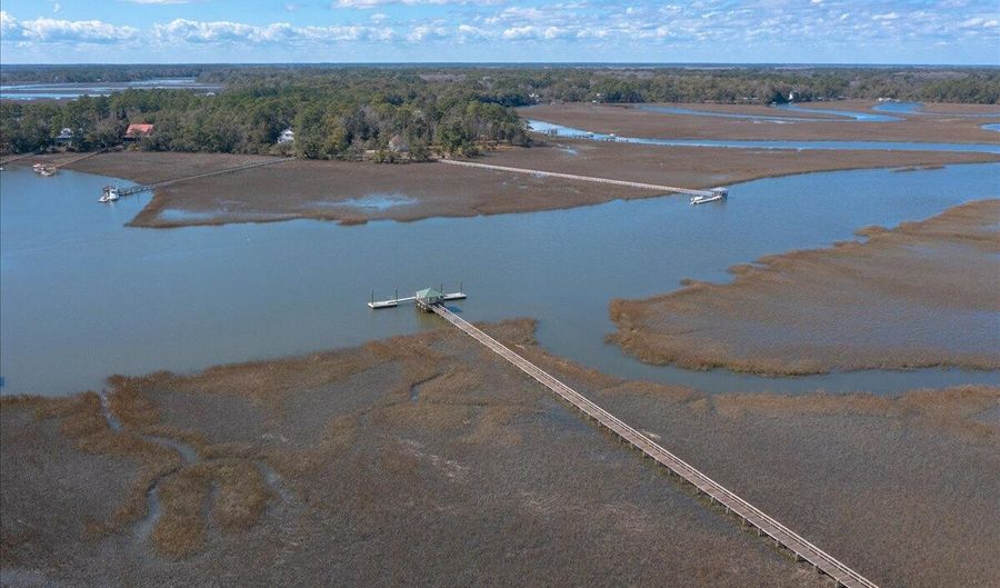 8723 Middleton Point Ln, Edisto Island, SC 29438 - 3 Beds, 2 Bath