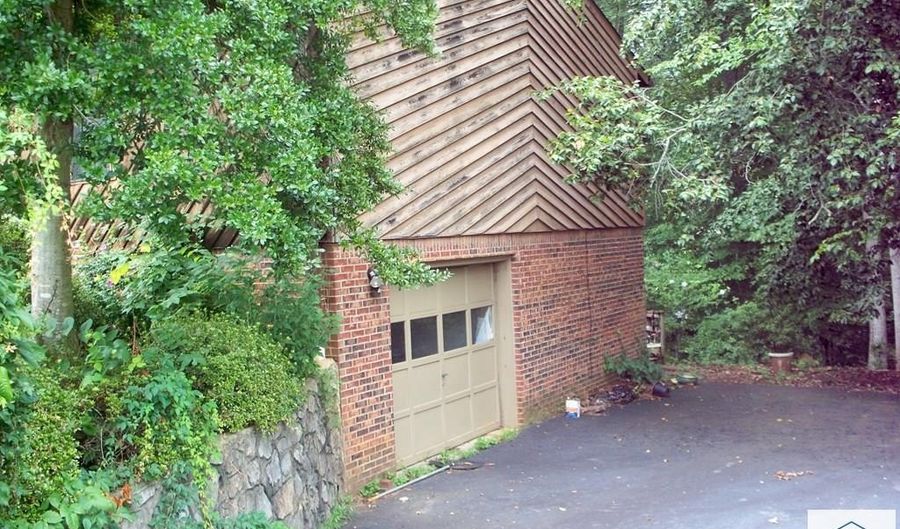 130 Northview Cir, Bassett, VA 24055 - 3 Beds, 2 Bath