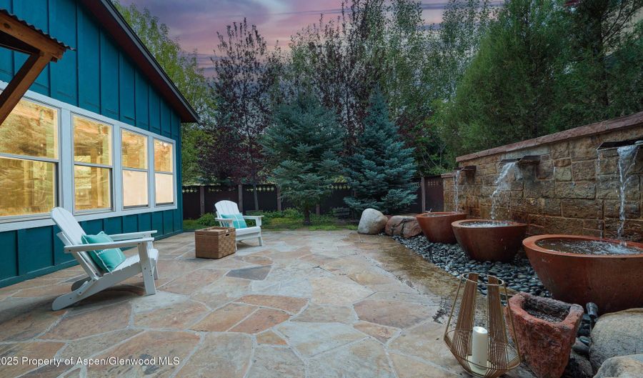 225 Juniper Ct, Basalt, CO 81621 - 3 Beds, 4 Bath