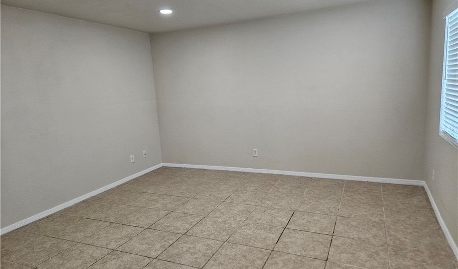 2175 Riviera Blvd 2, Bullhead City, AZ 86442 - 2 Beds, 1 Bath