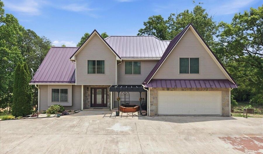 300 Twin Church Rd, Bean Station, TN 37708 - 4 Beds, 4 Bath