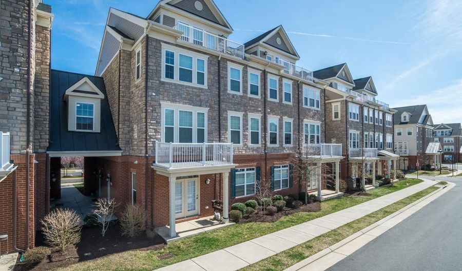 21151 ADAMS POINT Ter, Broadlands, VA 20148 - 3 Beds, 3 Bath