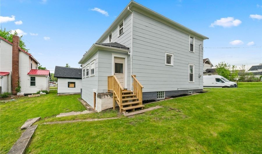 244 N Park Ave, Alliance, OH 44601 - 3 Beds, 1 Bath