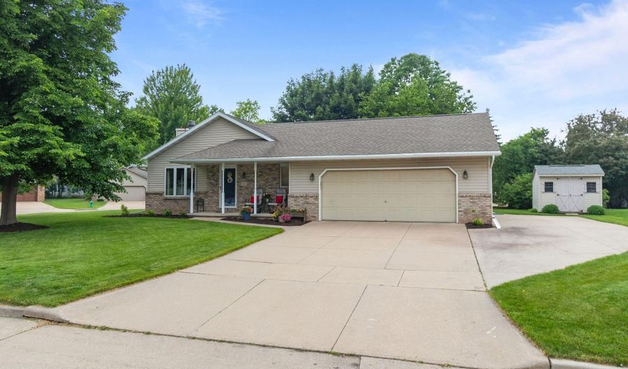 54 OPPORTUNITY Way, Appleton, WI 54915 - 3 Beds, 2 Bath