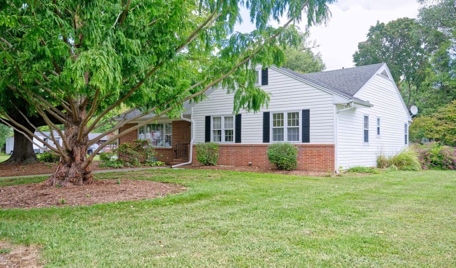 1901 MITTEN St, Dover, DE 19901 - 3 Beds, 2 Bath