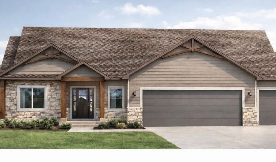 2220 Golfview Dr, Auburn, IN 46706 - 5 Beds, 4 Bath