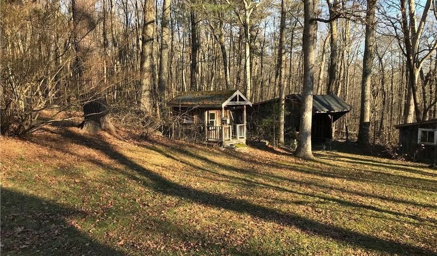 62 Sharon Goshen Tpke, Cornwall, CT 06796 - 4 Beds, 3 Bath