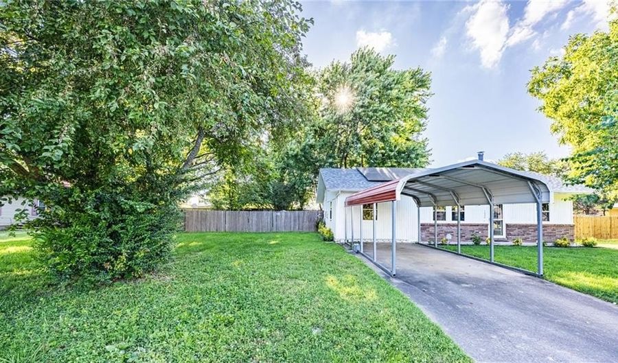 1000 Tater Black Rd, Bentonville, AR 72712 - 3 Beds, 2 Bath