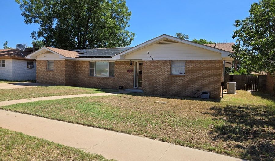 908 NW 11th St, Andrews, TX 79714 - 4 Beds, 3 Bath
