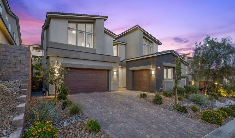 28 Vista Outlook St, Henderson, NV 89011 - 4 Beds, 5 Bath