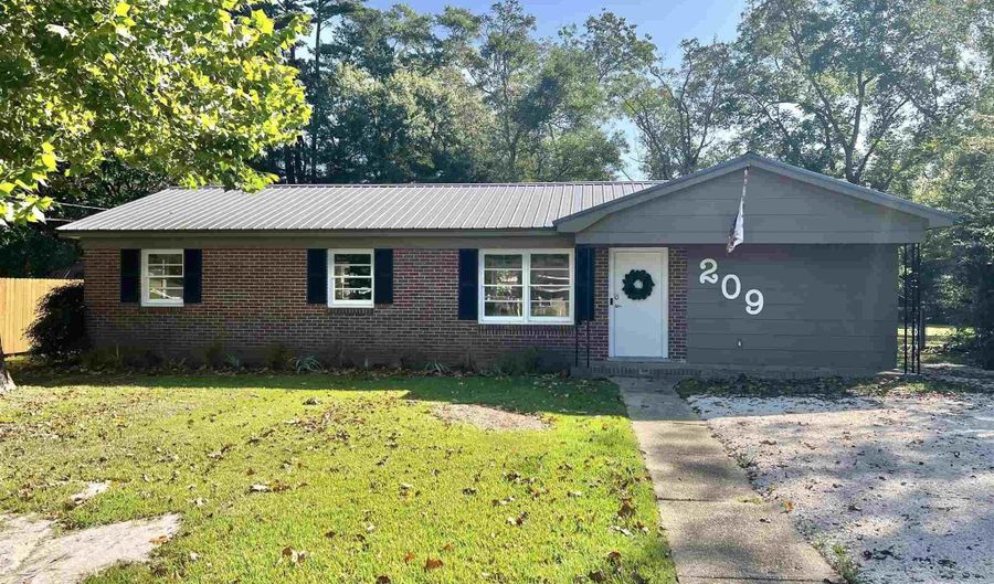 209 Greer Ave, Atmore, AL 36502 - 4 Beds, 2 Bath