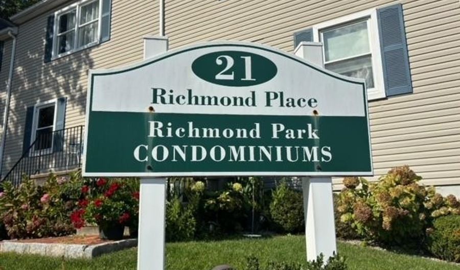 21 Richmond Pl 6, Stamford, CT 06902 - 2 Beds, 2 Bath