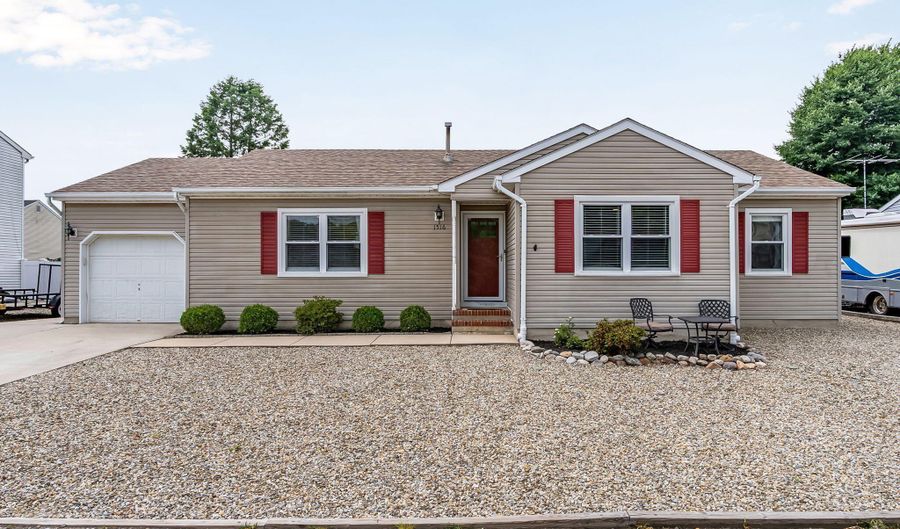 1516 Mizzen Ave, Beachwood, NJ 08722 - 3 Beds, 2 Bath