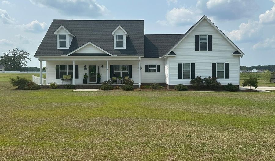 3920 Ayden Golf Club Rd, Ayden, NC 28513 - 3 Beds, 2 Bath