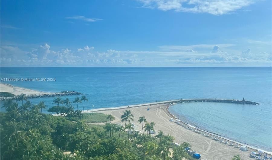 10275 Collins Ave 1025, Bal Harbour, FL 33154 - 1 Beds, 2 Bath