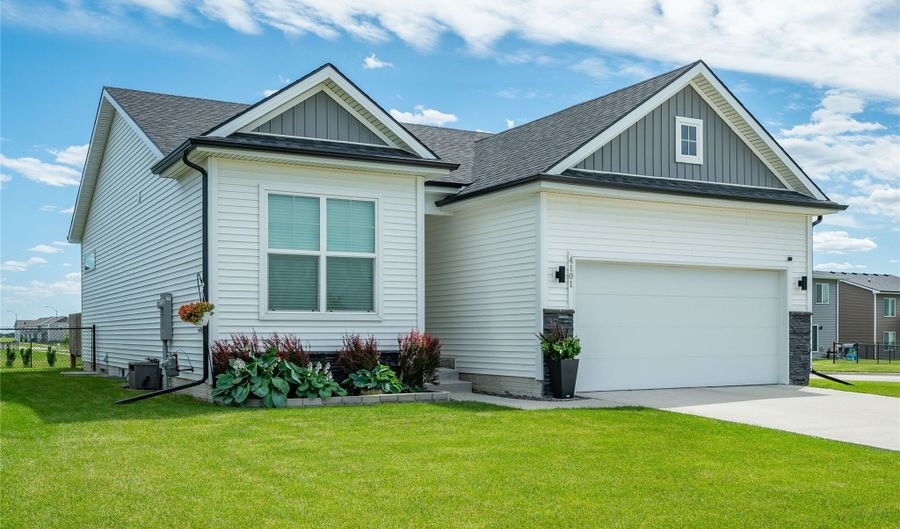 4101 NE 6th St, Ankeny, IA 50021 - 4 Beds, 3 Bath