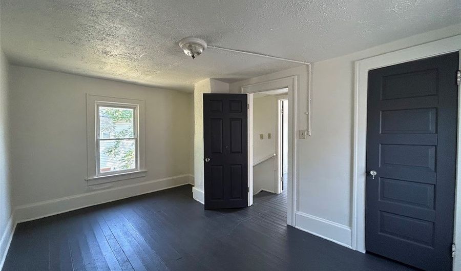 1392 Hart St, Akron, OH 44306 - 3 Beds, 1 Bath