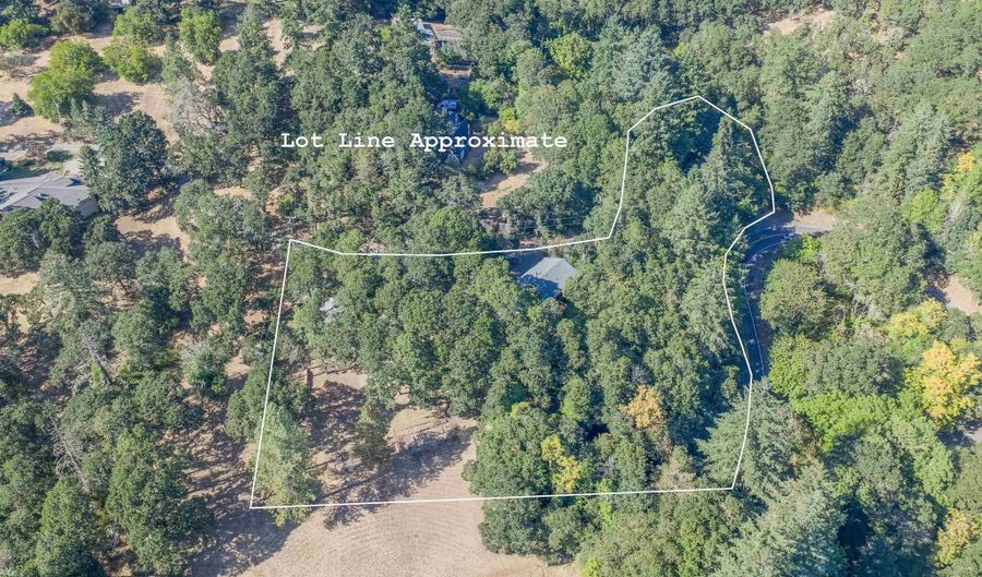 3530 NW Mariposa Dr, Albany, OR 97321 - 4 Beds, 3 Bath