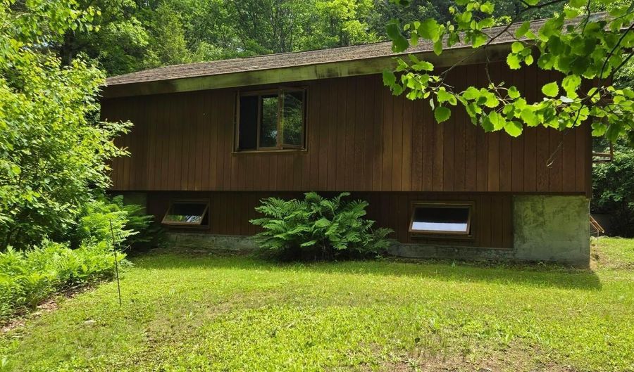 364 Otis Rd, Becket, MA 01223 - 2 Beds, 2 Bath