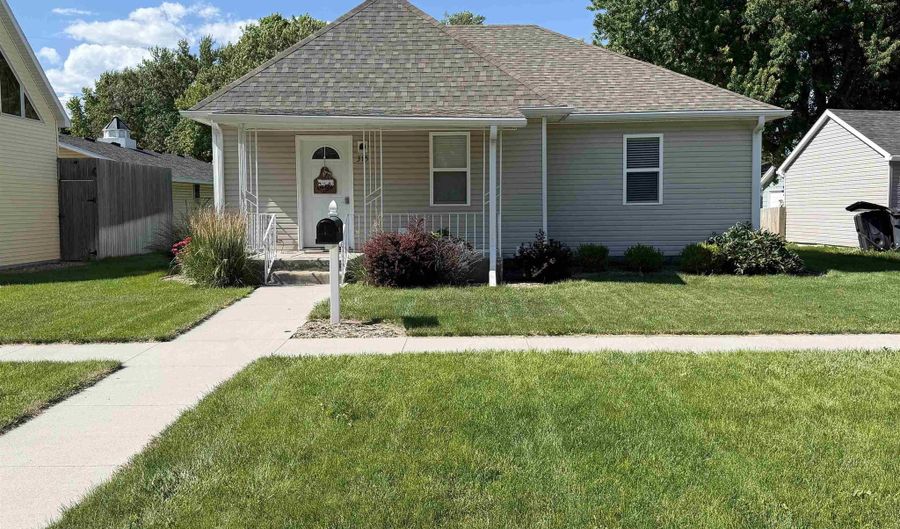 315 N Street St, Aurora, NE 68818 - 2 Beds, 1 Bath
