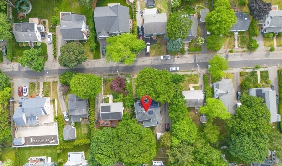 74 Rhinecliff St, Arlington, MA 02476 - 3 Beds, 3 Bath