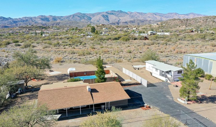 33400 S Ta Do Hoya Trl, Black Canyon City, AZ 85324 - 2 Beds, 2 Bath