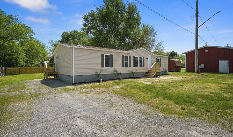 48 N RAILROAD Ave, Greenwood, DE 19950 - 3 Beds, 2 Bath