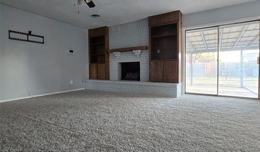 1908 Tyler St, Altus, OK 73521 - 3 Beds, 2 Bath