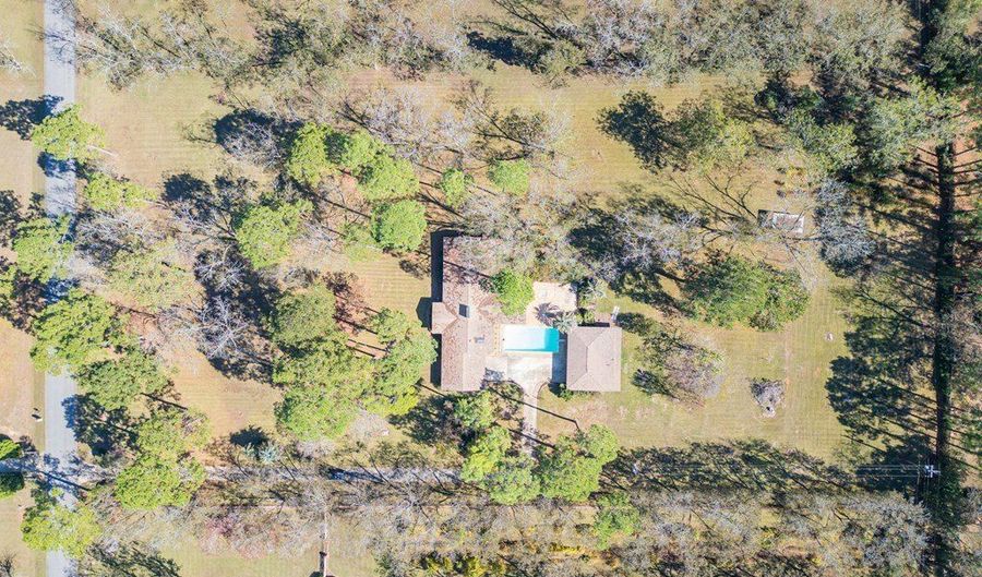 4912 Holly Hill Rd, Albany, GA 31721 - 4 Beds, 3 Bath