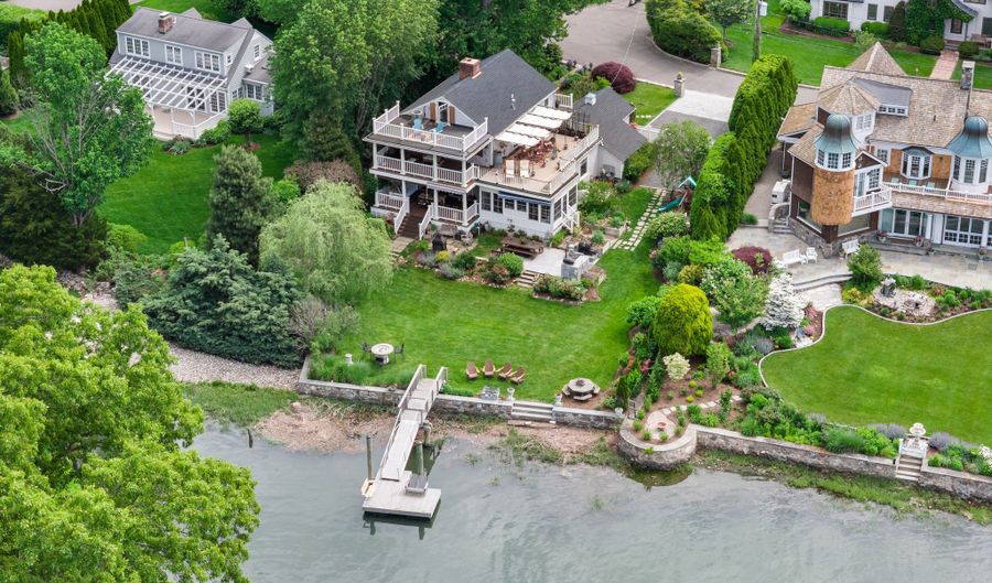 26 Beach Dr, Darien, CT 06820 - 3 Beds, 2 Bath