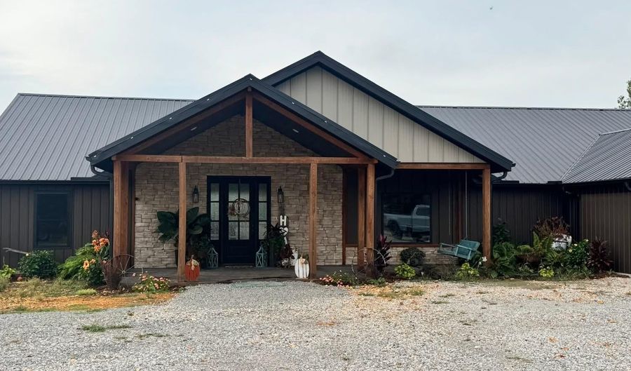90 Mitchell Rd, Batesville, AR 72501 - 3 Beds, 3 Bath