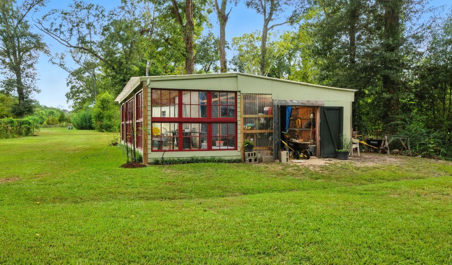 1862 Bushville Hwy Comm, Arnaudville, LA 70512 - 0 Beds, 10 Bath