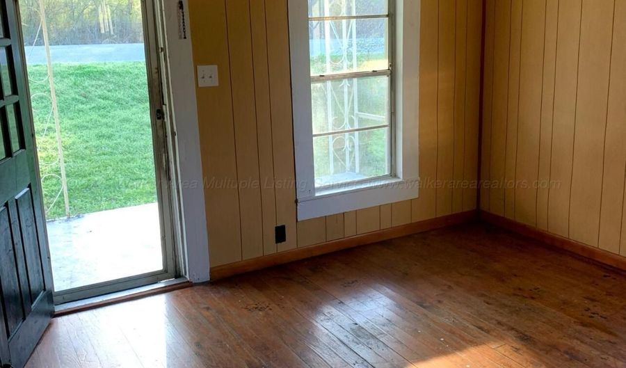 3973 PORTER Rd, Adamsville, AL 35005 - 3 Beds, 2 Bath
