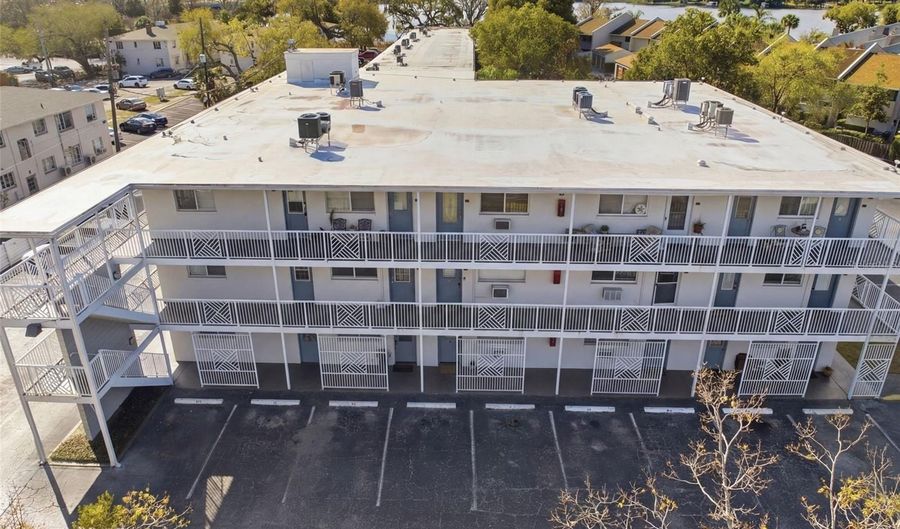 320 LAKEVIEW St 123, Orlando, FL 32804 - 2 Beds, 1 Bath