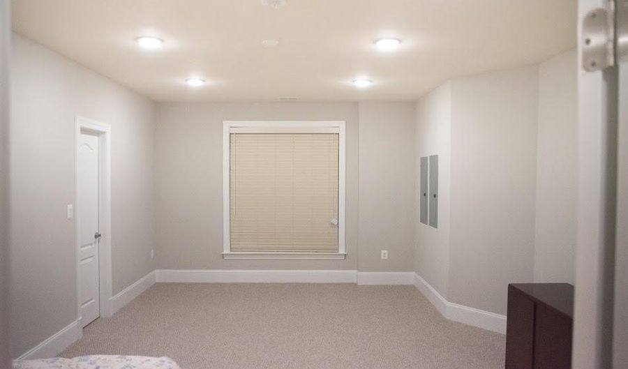 3505 ALPHA Pl, Annandale, VA 22003 - 2 Beds, 1 Bath