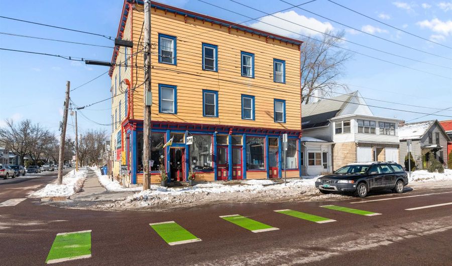 197-203 N Winooski Ave, Burlington, VT 05401 - 8 Beds, 6 Bath