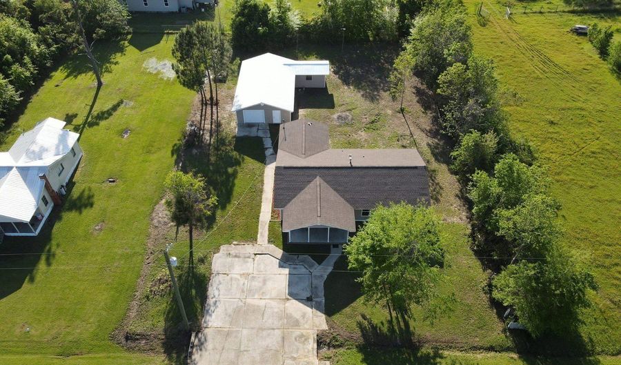25304 NE Fuqua Cir, Altha, FL 32421 - 3 Beds, 2 Bath