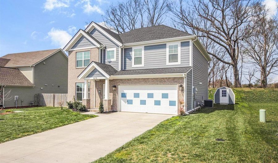 9079 Sunflower Ln, Alvaton, KY 42122 - 5 Beds, 3 Bath