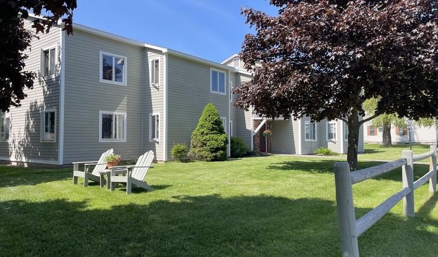 101-2 Waldo Ave, Belfast, ME 04915 - 1 Beds, 1 Bath
