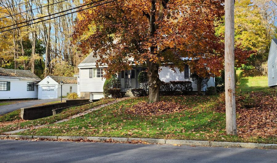 78 Northampton Rd, Amsterdam, NY 12010 - 3 Beds, 2 Bath