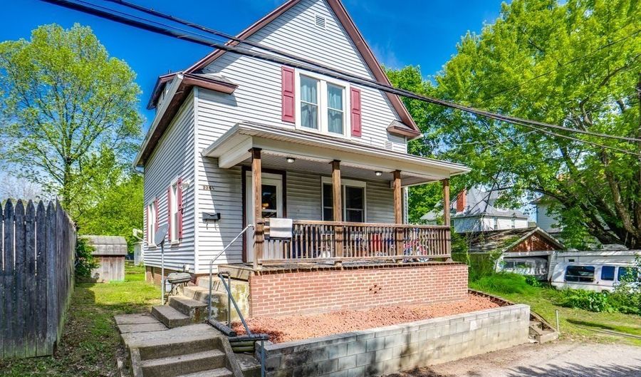 226 South St, Alliance, OH 44601 - 2 Beds, 1 Bath