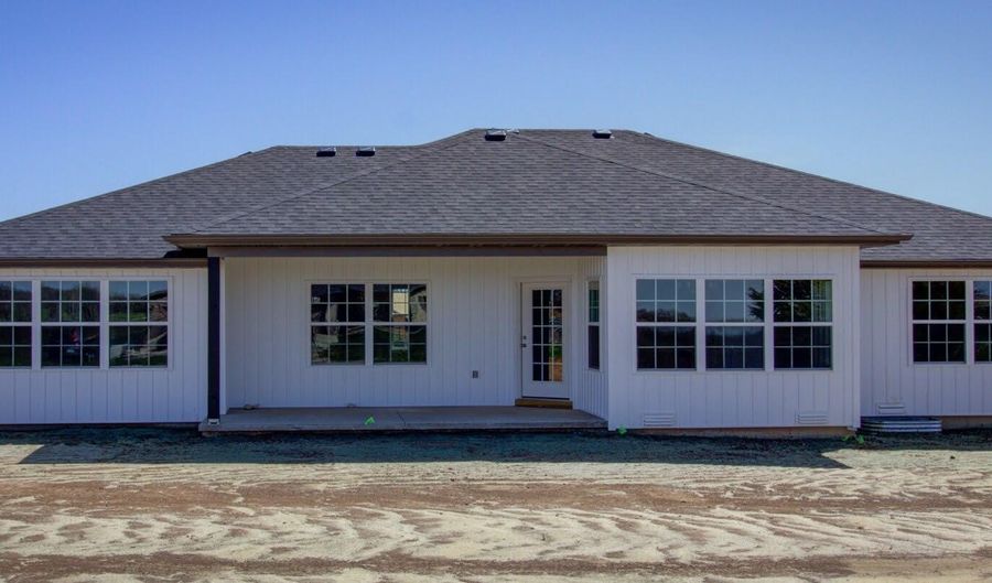 W Farm Road 94 Tract 10, Ash Grove, MO 65604 - 4 Beds, 2 Bath