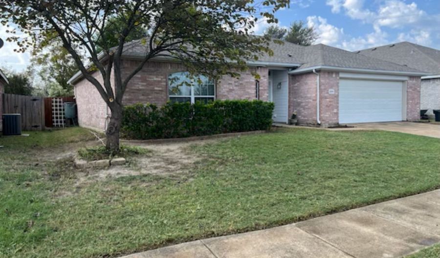 209 Meadow Lark Ln, Anna, TX 75409 - 3 Beds, 2 Bath