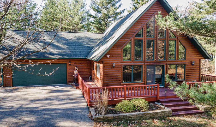 717 W 17th Ln, Arkdale, WI 54613 - 4 Beds, 3 Bath